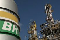 Petrobras Muda Poltica De Reajuste E Re